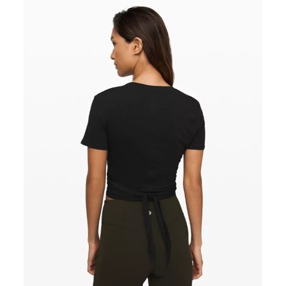 Lululemon 4 Black Short Sleeve Time To Restore Tie Front Crop Tee - Picture 2 of 8